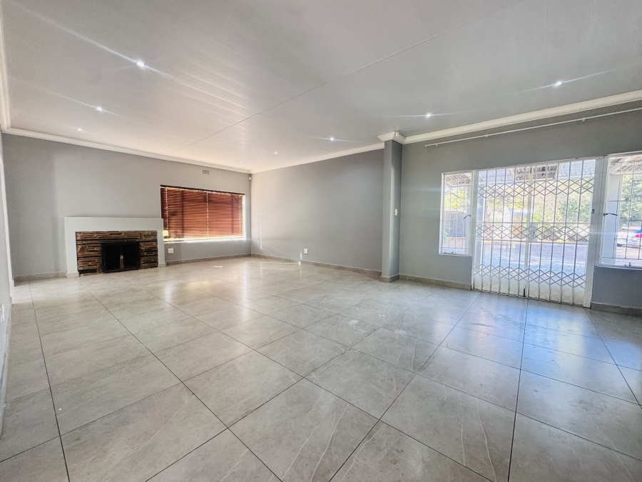 3 Bedroom Property for Sale in Flamwood North West